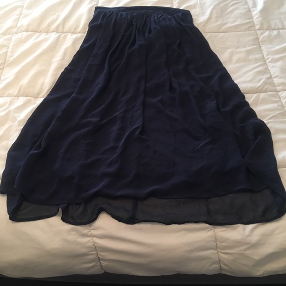 Navy blue skirt - Picture 1 of 8